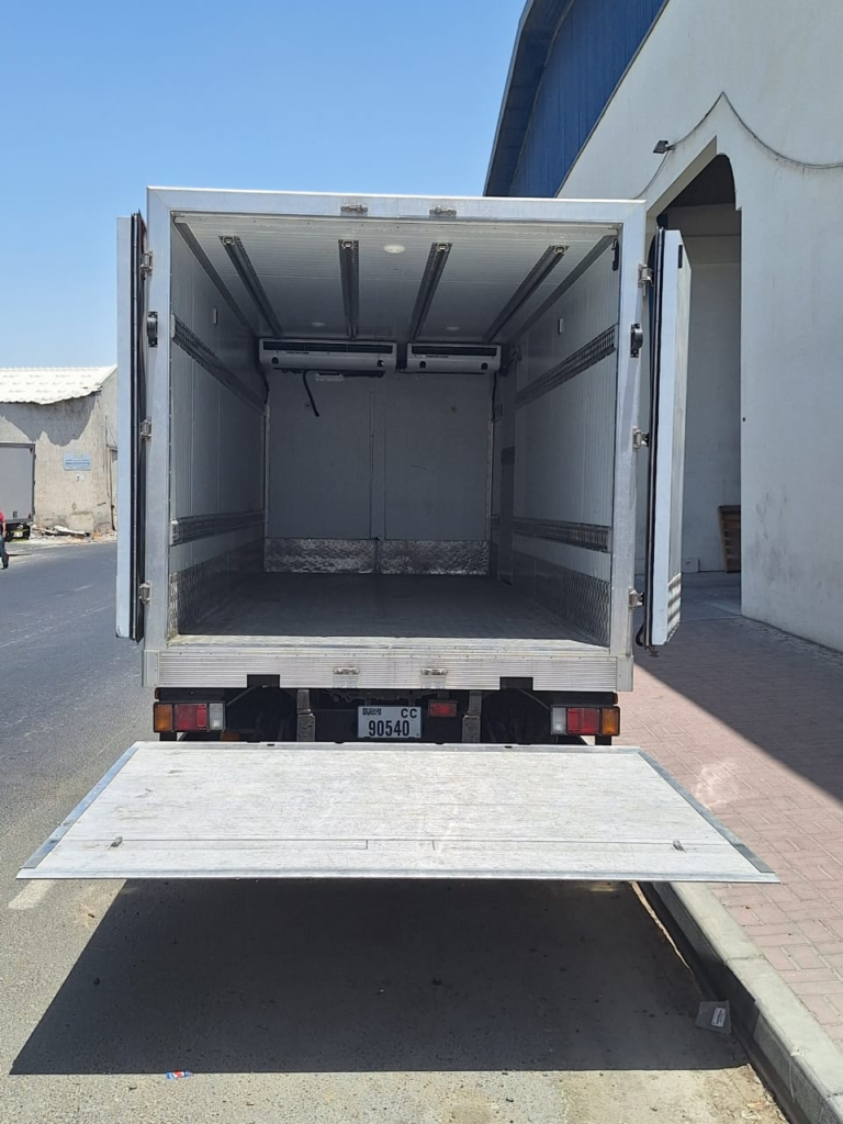 Keep it chilled with our chiller truck for rental service.