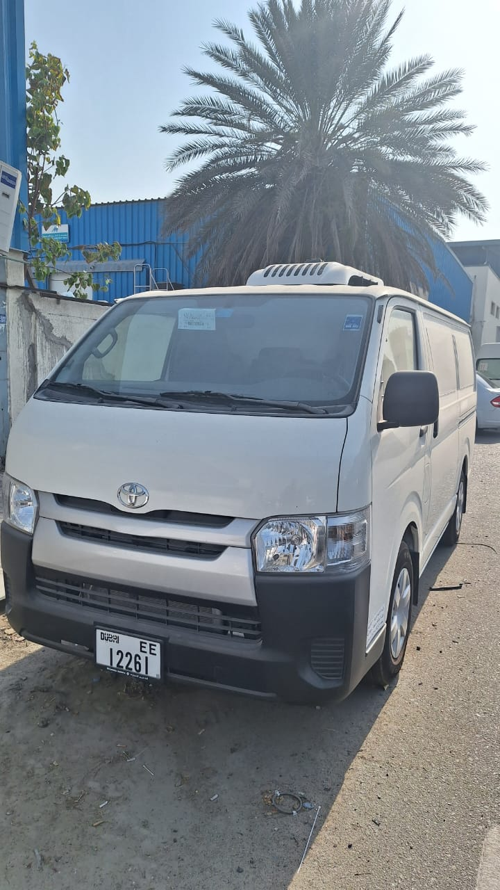 Freshness delivered at +2°C to +8°C — ideal for everyday chilled goods."