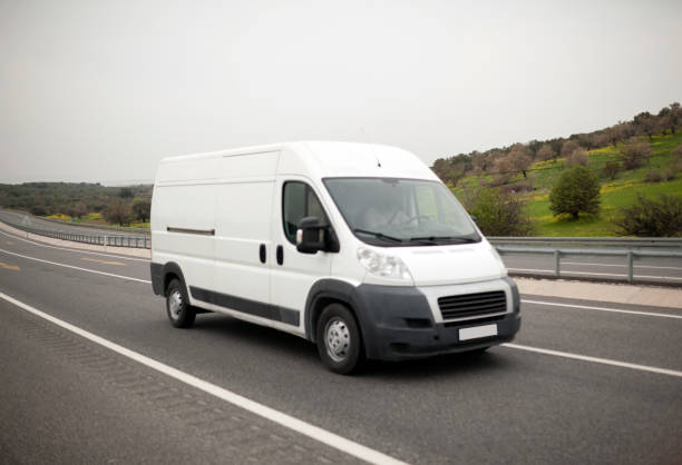 Best refrigerated van service Dubai— fresh, fast, reliable.